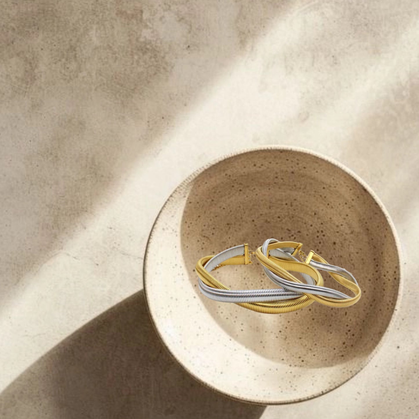 Eterna Twist Bracelet